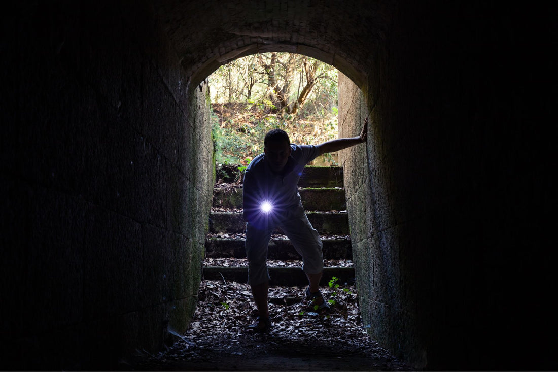 What is a Spirit Box and How to Use it for Ghost Hunting in 2023